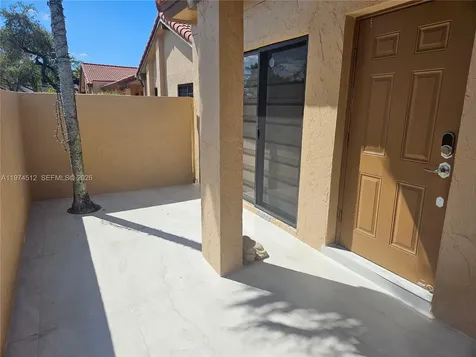 17914 NW 66th Ct Circle Hialeah FL 33015