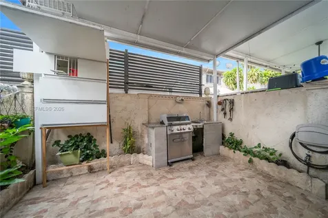 1540 W 42nd Place Hialeah FL 33012