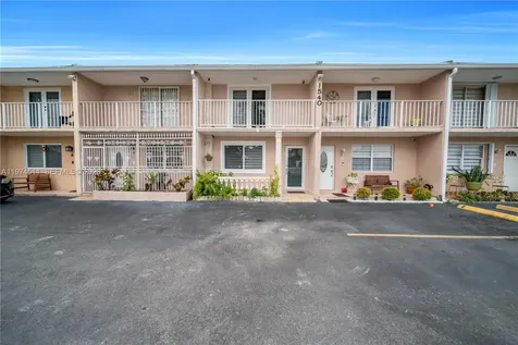 1540 W 42nd Place Hialeah FL 33012