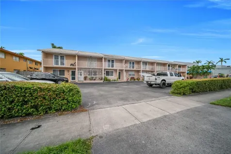 1540 W 42nd Place Hialeah FL 33012
