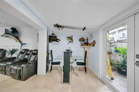 1540 W 42nd Place Hialeah FL 33012
