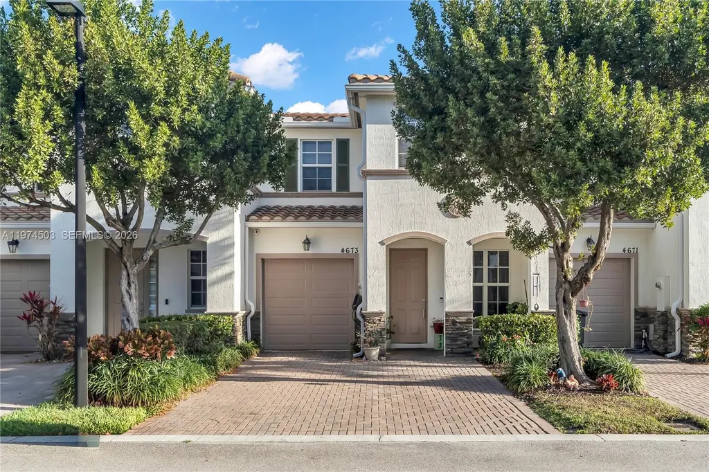 4673 Tara Cove Way West Palm Beach FL 33417