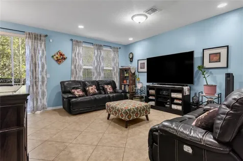 4673 Tara Cove Way West Palm Beach FL 33417