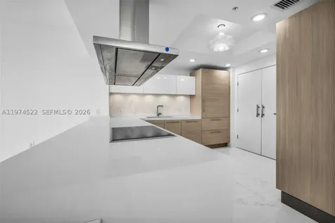 17111 Biscayne Boulevard North Miami Beach FL 33160