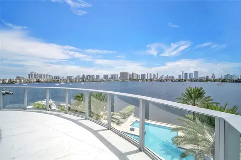 17111 Biscayne Boulevard North Miami Beach FL 33160