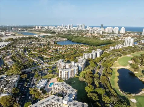20500 W Country Club Drive Aventura FL 33180