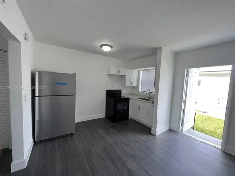 2150 NW 24th Street Miami FL 33142