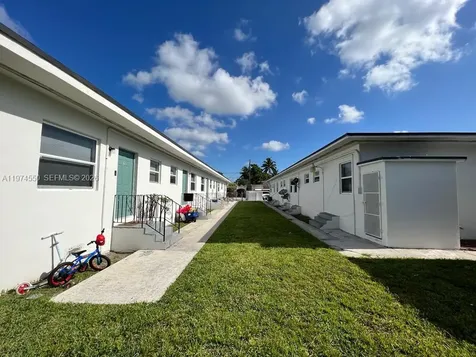 2150 NW 24th Street Miami FL 33142