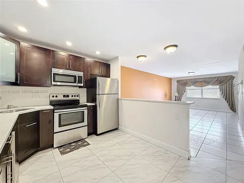 2686 NW 60th Way Sunrise FL 33313