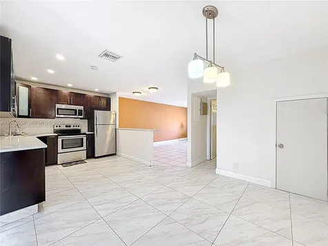 2686 NW 60th Way Sunrise FL 33313
