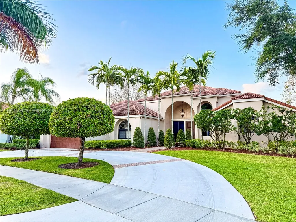 400 Alexandra Circle Weston FL 33326