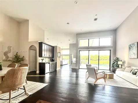 400 Alexandra Circle Weston FL 33326