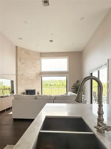 400 Alexandra Circle Weston FL 33326