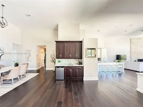 400 Alexandra Circle Weston FL 33326