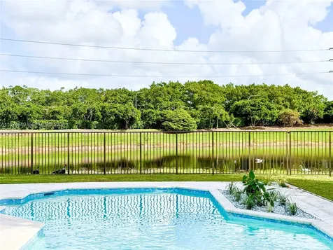 400 Alexandra Circle Weston FL 33326