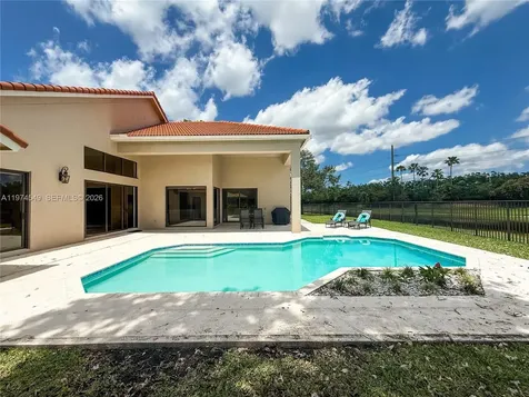 400 Alexandra Circle Weston FL 33326