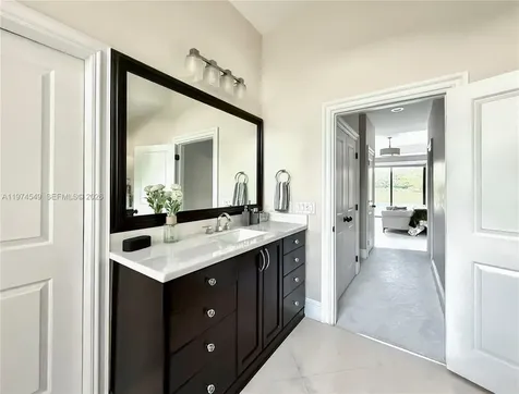400 Alexandra Circle Weston FL 33326