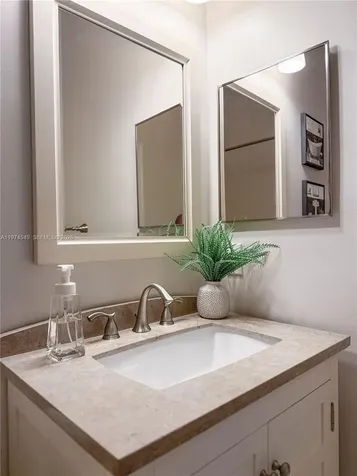 400 Alexandra Circle Weston FL 33326