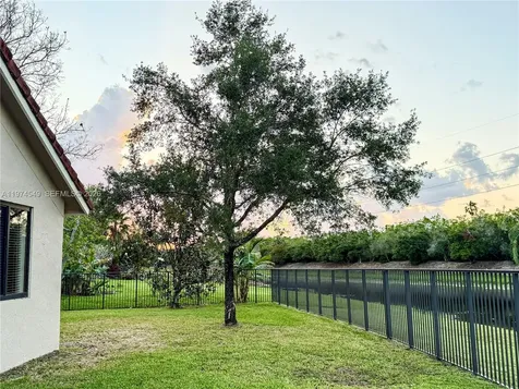 400 Alexandra Circle Weston FL 33326
