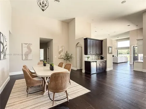 400 Alexandra Circle Weston FL 33326