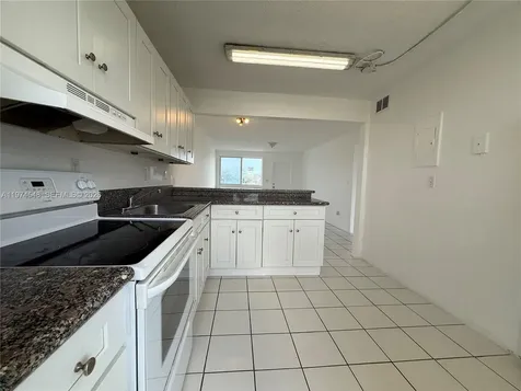 13215 NE 6th Avenue North Miami FL 33161