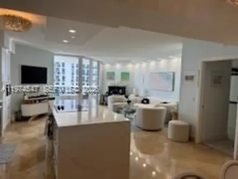 4779 Collins Avenue Avl06/1 Miami Beach FL 33140