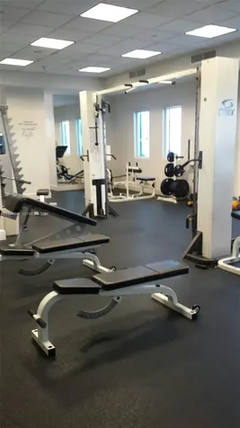 4779 Collins Avenue Avl06/1 Miami Beach FL 33140