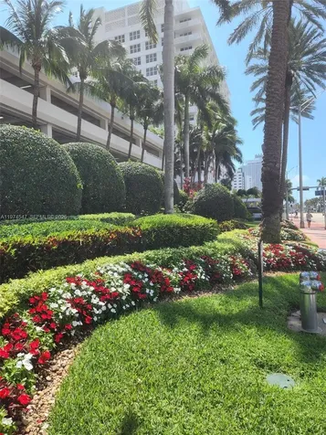4779 Collins Avenue Avl06/1 Miami Beach FL 33140