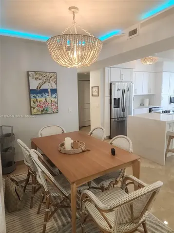 4779 Collins Avenue Avl06/1 Miami Beach FL 33140