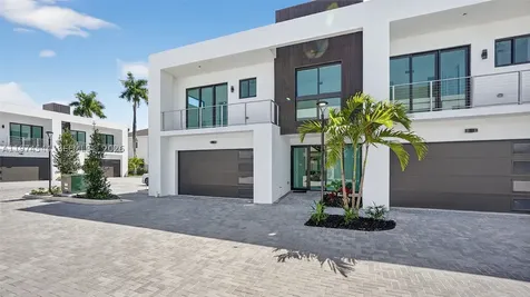 4648 SW 32nd Avenue Dania Beach FL 33312