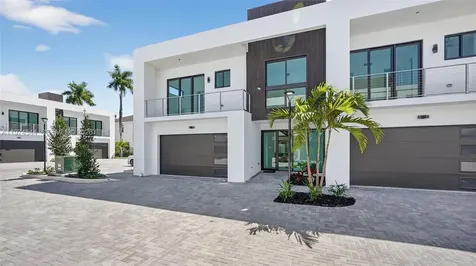 4648 SW 32nd Avenue Dania Beach FL 33312