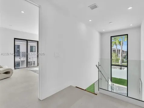 4648 SW 32nd Avenue Dania Beach FL 33312
