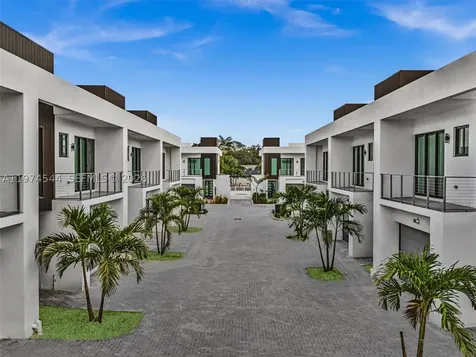 4648 SW 32nd Avenue Dania Beach FL 33312