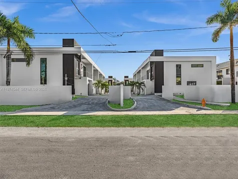 4648 SW 32nd Avenue Dania Beach FL 33312