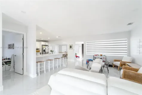 7100 SW 19th Terrace Miami FL 33155