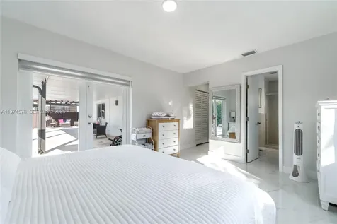 7100 SW 19th Terrace Miami FL 33155