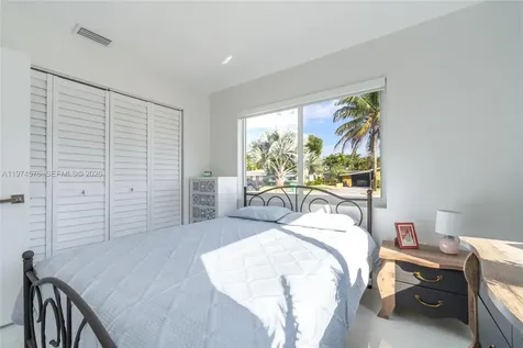 7100 SW 19th Terrace Miami FL 33155