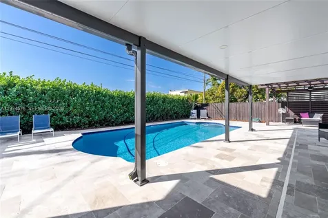 7100 SW 19th Terrace Miami FL 33155