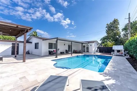 7100 SW 19th Terrace Miami FL 33155