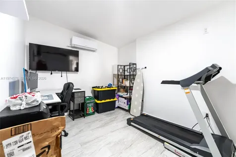 7100 SW 19th Terrace Miami FL 33155