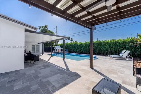 7100 SW 19th Terrace Miami FL 33155