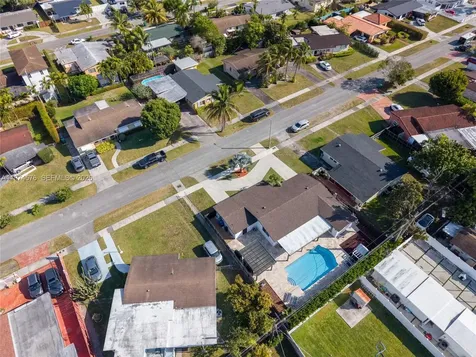 7100 SW 19th Terrace Miami FL 33155