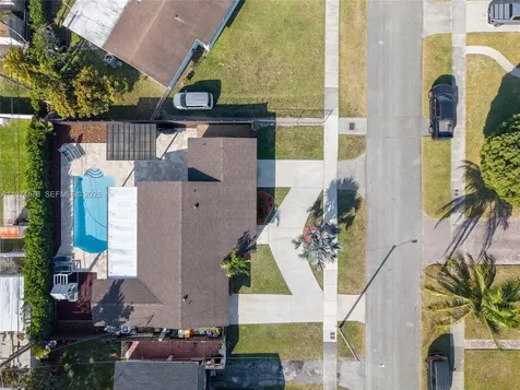 7100 SW 19th Terrace Miami FL 33155