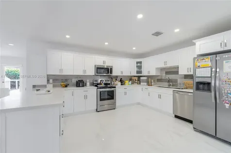 7100 SW 19th Terrace Miami FL 33155