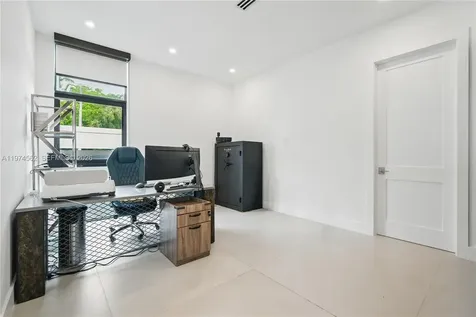 1845 NE 124th Street North Miami FL 33181