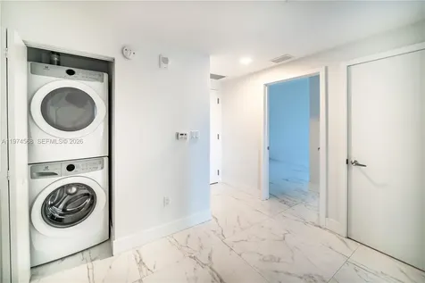 16385 Biscayne Boulevard North Miami Beach FL 33160