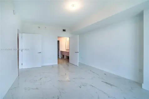 16385 Biscayne Boulevard North Miami Beach FL 33160