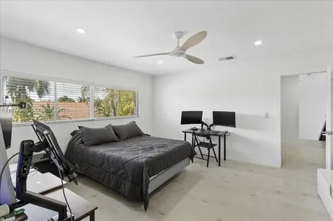 611 NW 205th Avenue Pembroke Pines FL 33029
