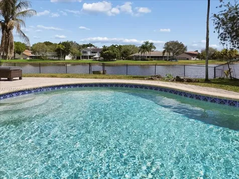 611 NW 205th Avenue Pembroke Pines FL 33029