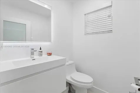 611 NW 205th Avenue Pembroke Pines FL 33029